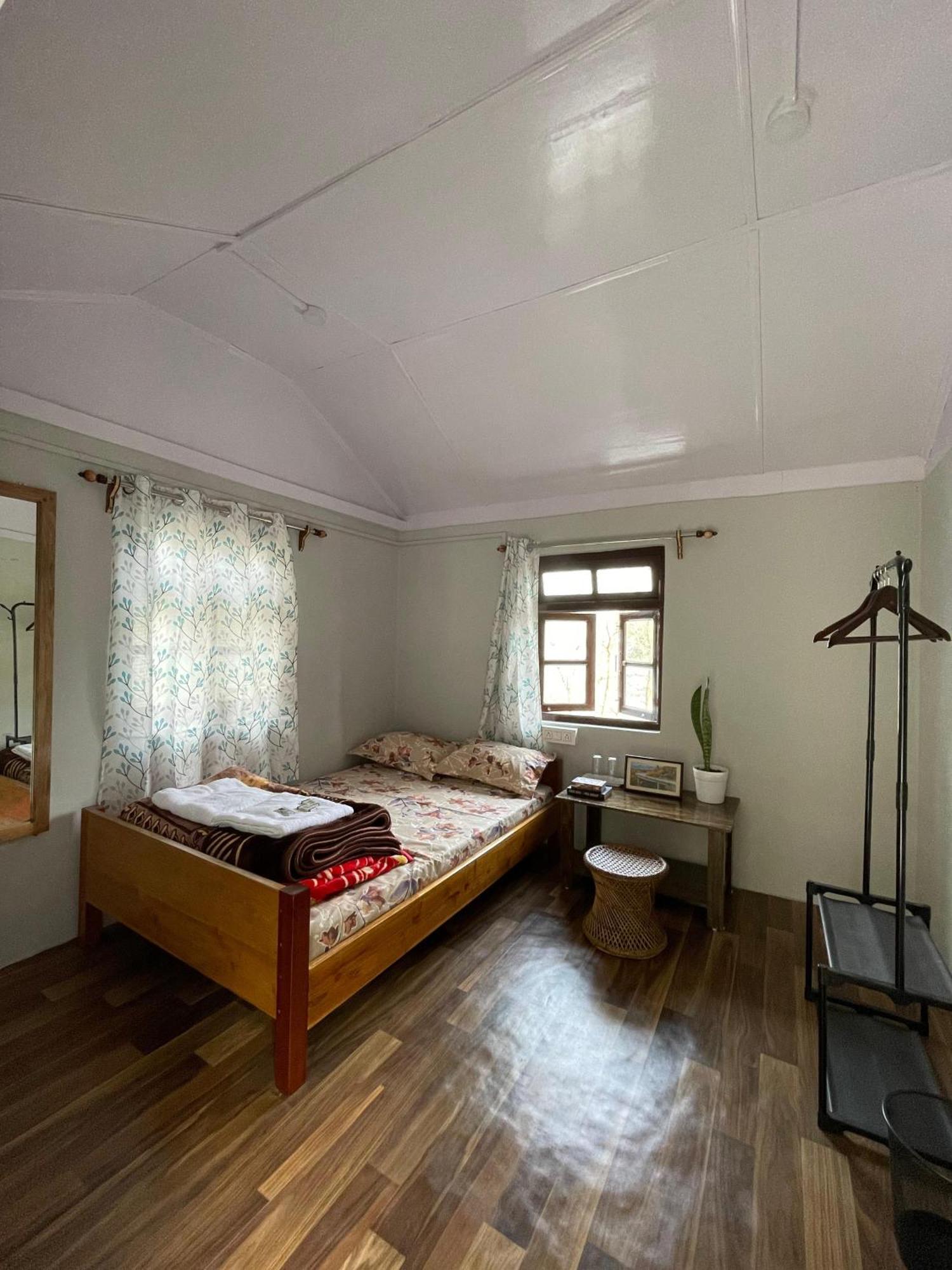 Pakha Dhim Homestay