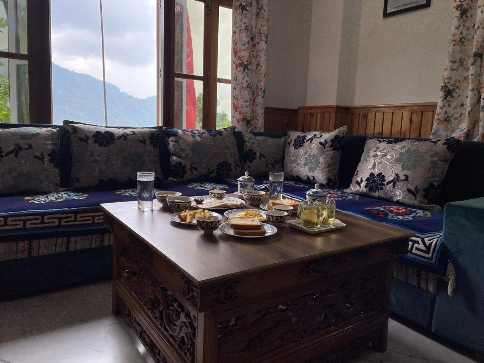 Pakha Dhim Homestay